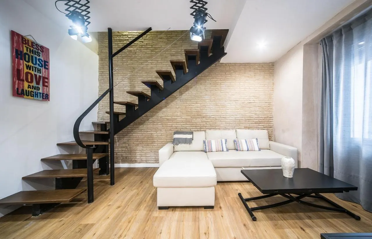 Rey De Sevilla Flats - Duplex Museo